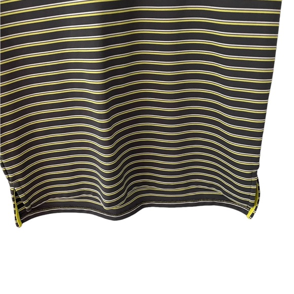 Under Armour Shirt Small Loose - Picture 4 of 5